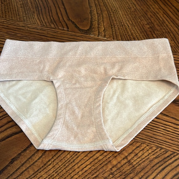 AERIE PANTY BUNDLE. 7 PIECES. NWOT. SIZE SMALL. - Picture 8 of 15